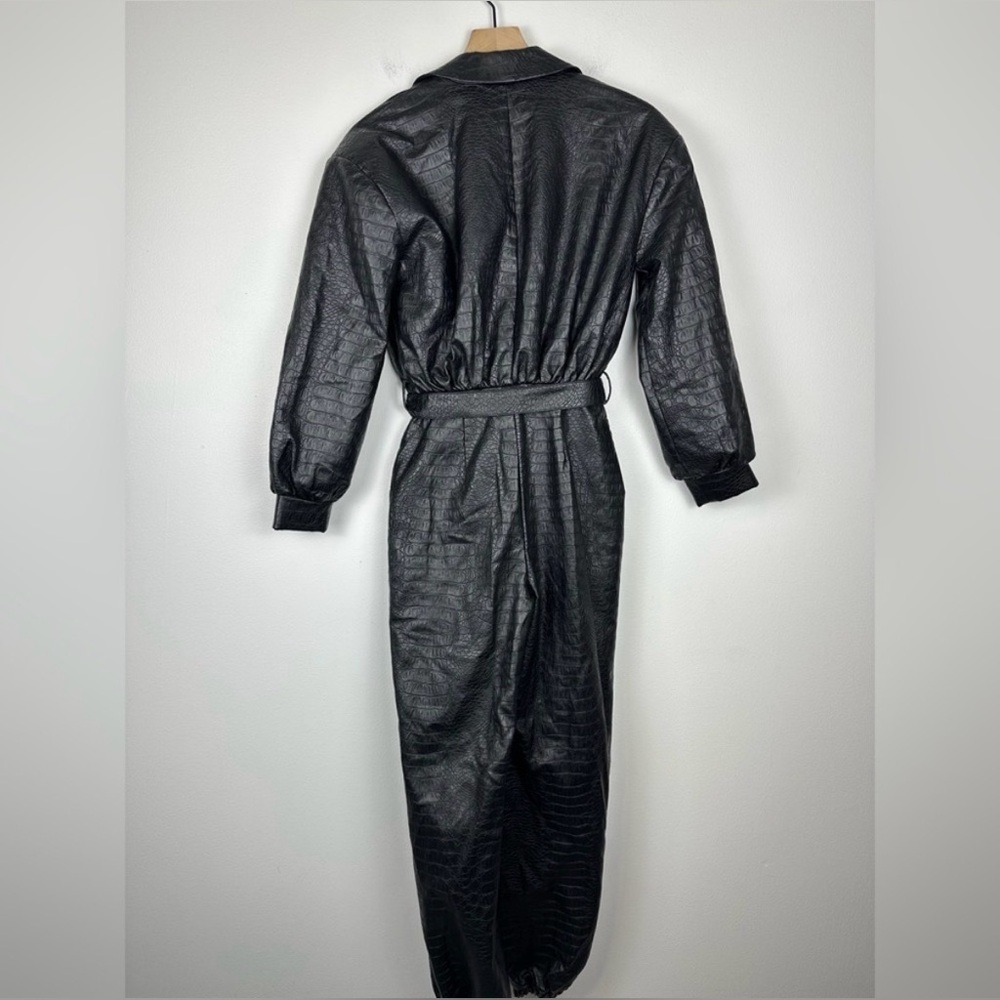 Lovers + Friends Tag Black Faux Leather Croc embossed Jumpsuit Women Sz XS - Picture 2 of 4